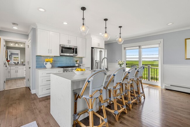 Building Photo - 65 Plum Island Turnpike