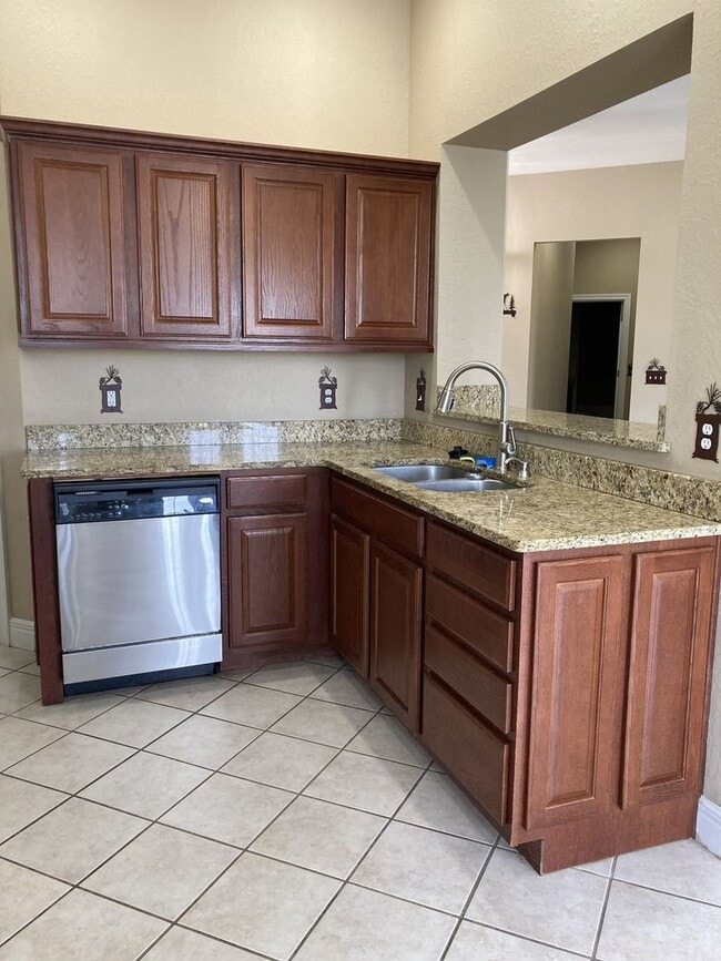Building Photo - 189 Stoney Pointe Dr