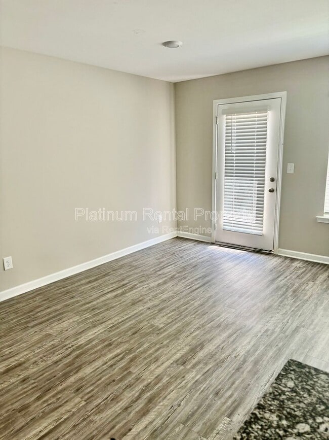 Building Photo - 4456 Pinscher St