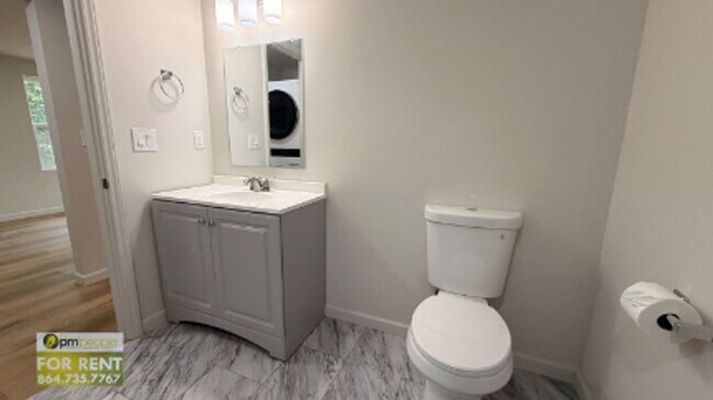 Building Photo - Completely Updated Easley 2/1 Available Now!