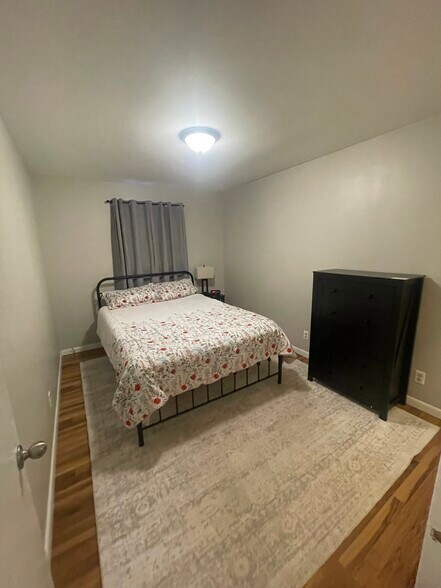 Building Photo - 1024 N Jefferson St