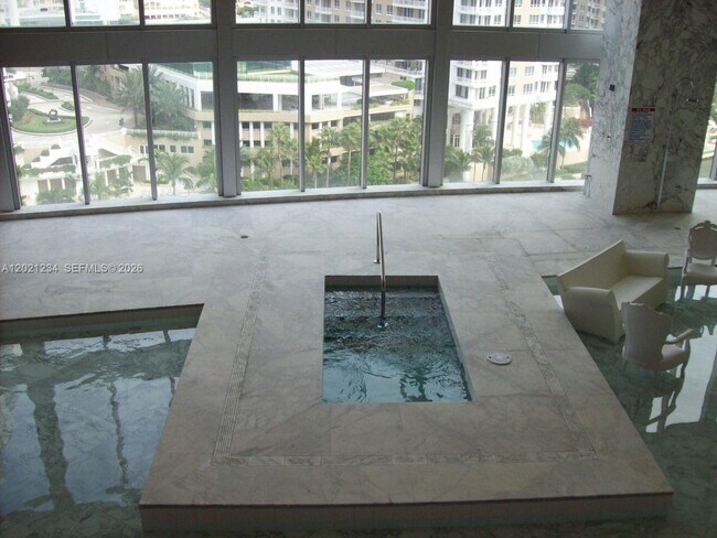 Building Photo - 475 Brickell Ave