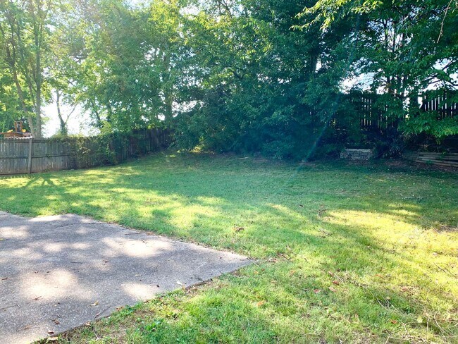 Building Photo - 1024 Poppy Seed Dr