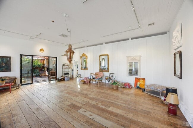 Building Photo - 307 Bodega Ave