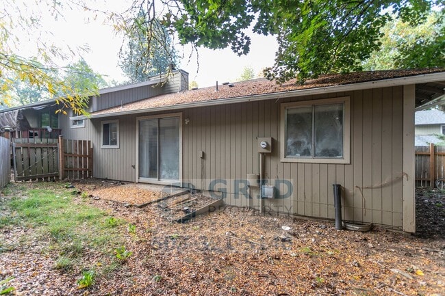 Building Photo - Gorgeous 2BR Home In the Heart of Tualatin!