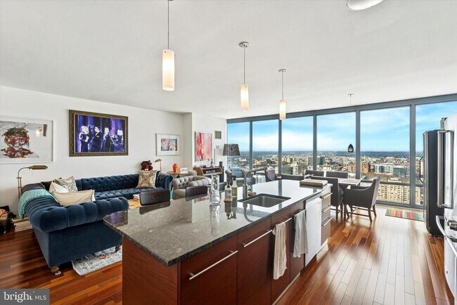 Building Photo - 2101 Market St