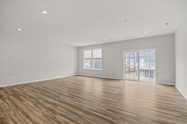 Building Photo - Gorgeous 3 Bedroom Townhome in Henrico!