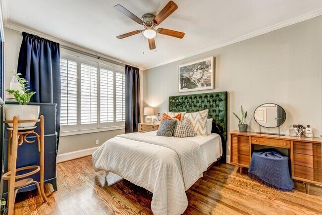 Building Photo - 28 Collier Rd NW