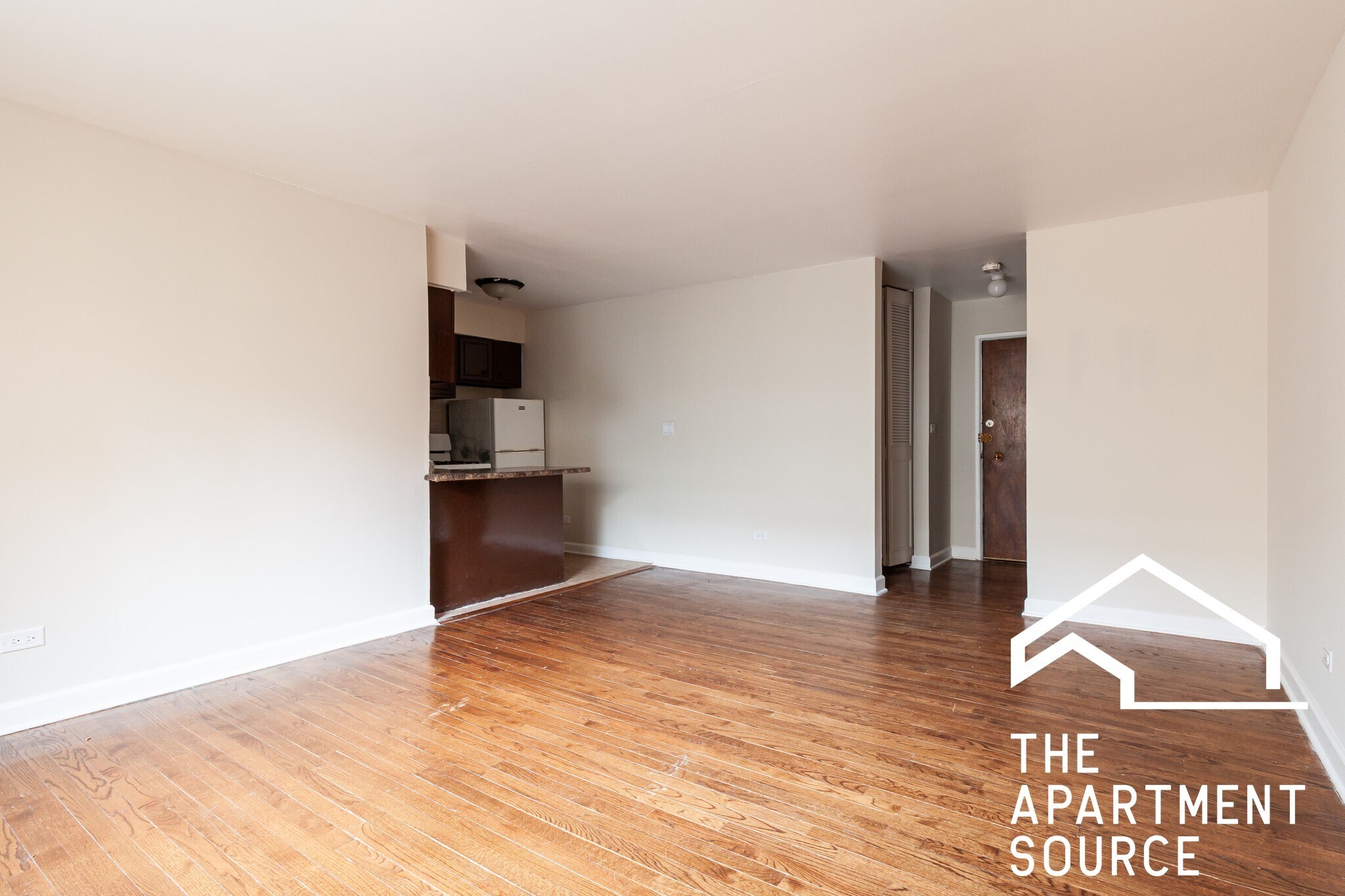 Building Photo - 6011 N Winthrop Ave