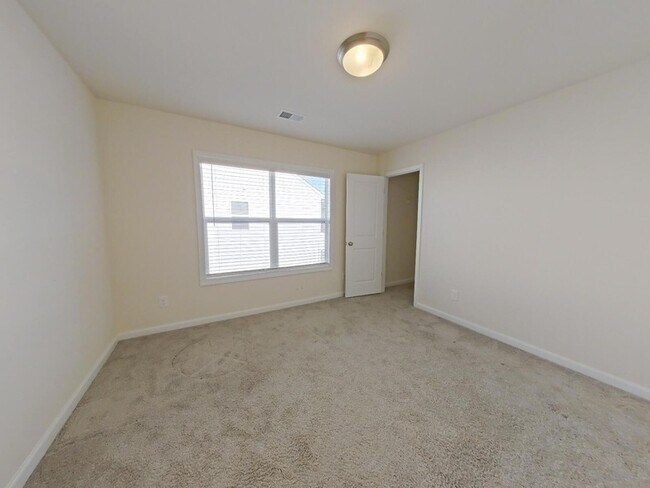 Building Photo - 518 Count Fleet Ct