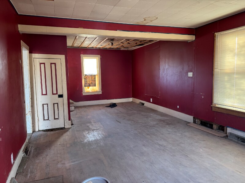 Building Photo - 502 S Broadway St