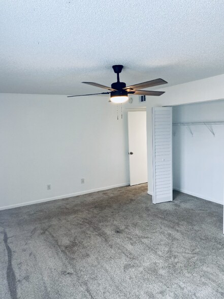 Building Photo - 200 S Sykes Creek Pkwy