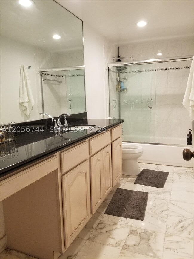 Building Photo - 5825 Collins Ave