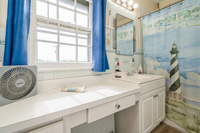 Building Photo - 1711 NY-17A