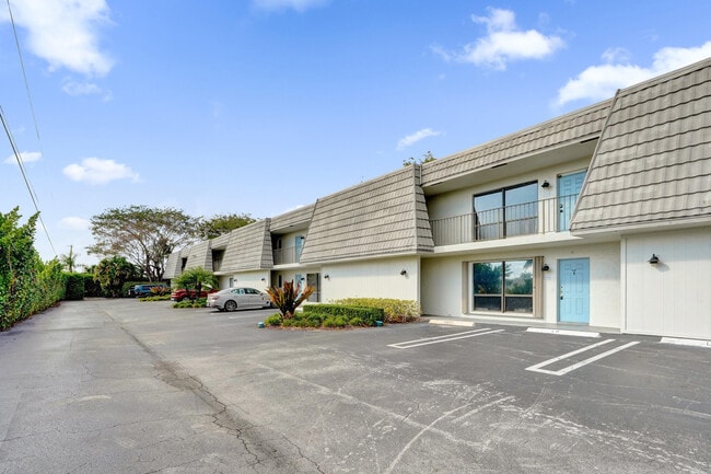 Building Photo - 1040 Homewood Blvd