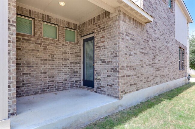 Building Photo - 2929 Harvester Ln