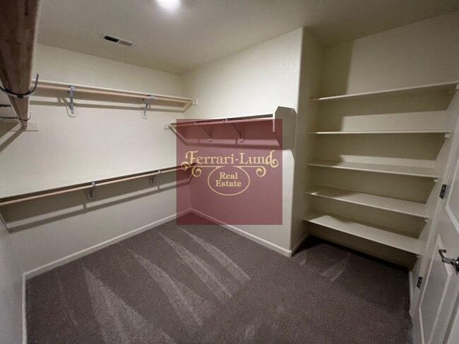 Building Photo - HOME in Lemmon Valley Community - Kay DeAlba!!