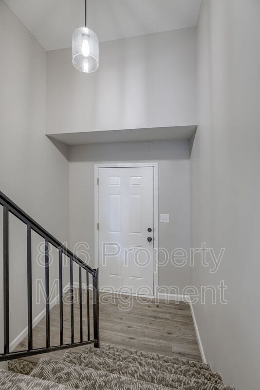 Building Photo - 1105 E Sea Ave
