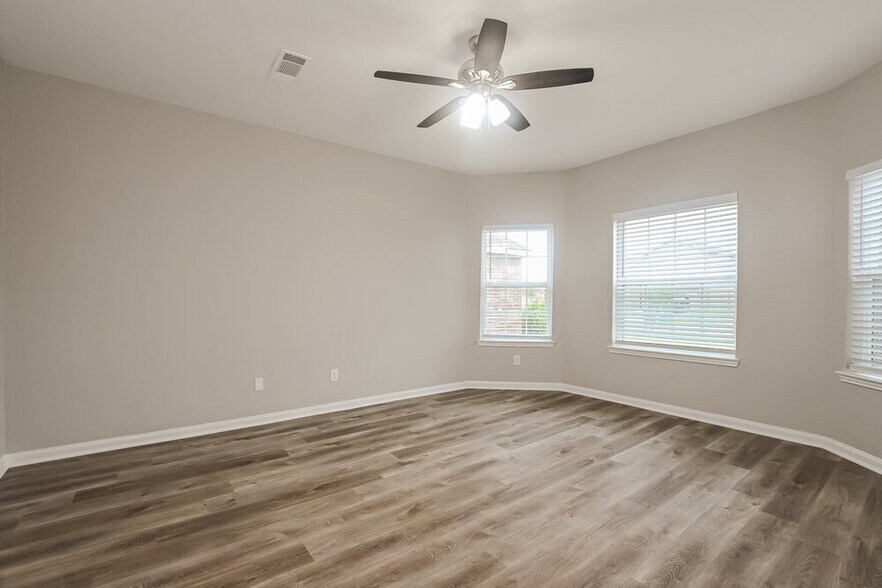 Building Photo - 9423 Amber Sky Ln