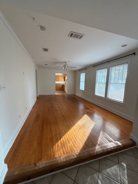 Building Photo - 1821 W Pine St