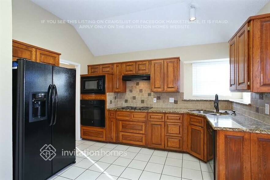 Building Photo - 1427 New Haven Dr