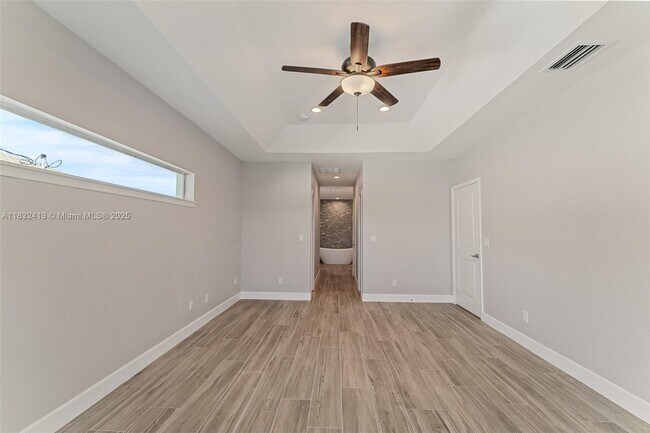 Building Photo - 4610 SW Masefield St