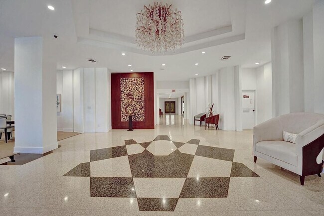 Building Photo - 2000 S Ocean Blvd