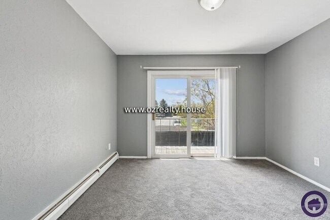Building Photo - 1733 Christian Ave