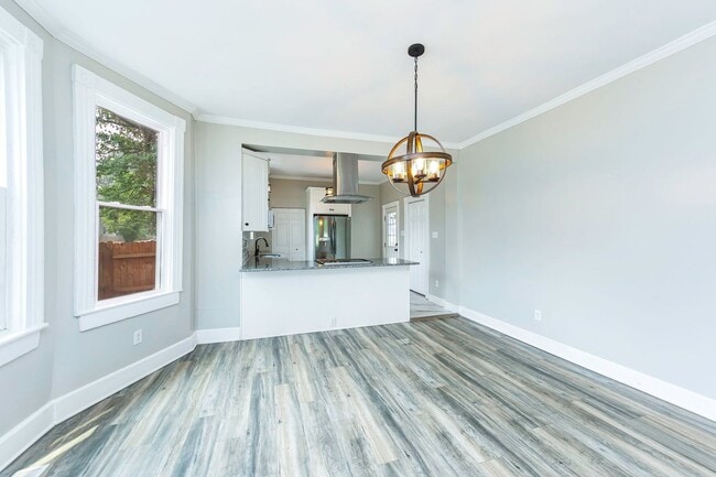 Building Photo - 3125 Enslow Ave