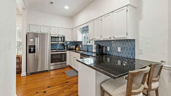 Building Photo - 20 Brandon Way