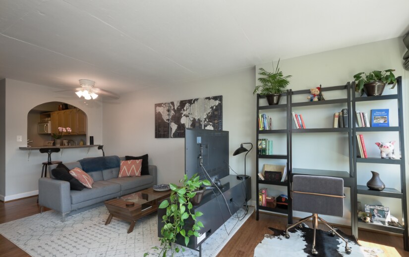 Building Photo - 1330 New Hampshire Ave NW