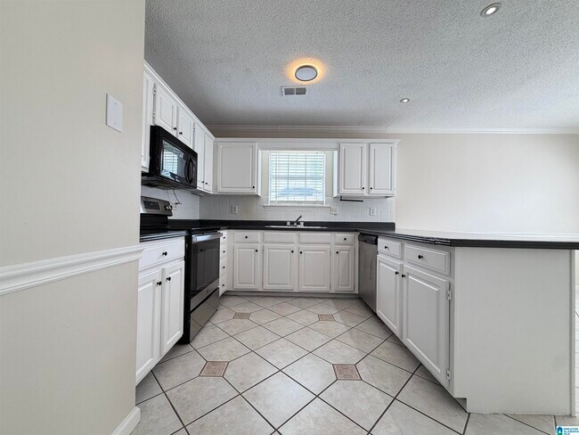 Building Photo - 101 Cambridge Pointe Cir