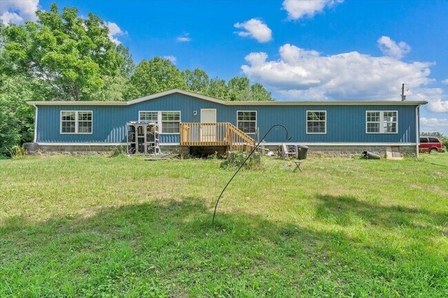 Building Photo - 3202 Mathews Ln