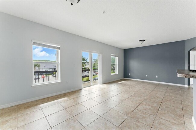 Building Photo - 6524 S Goldenrod Rd