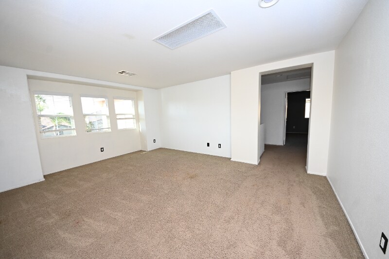 Building Photo - 31643 Serrento Dr