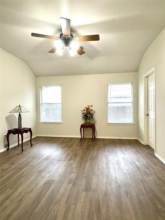 Building Photo - 2325 Clover Ridge Dr