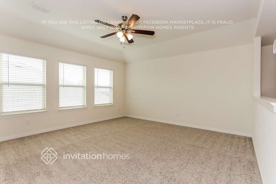 Building Photo - 1353 Renoir Dr