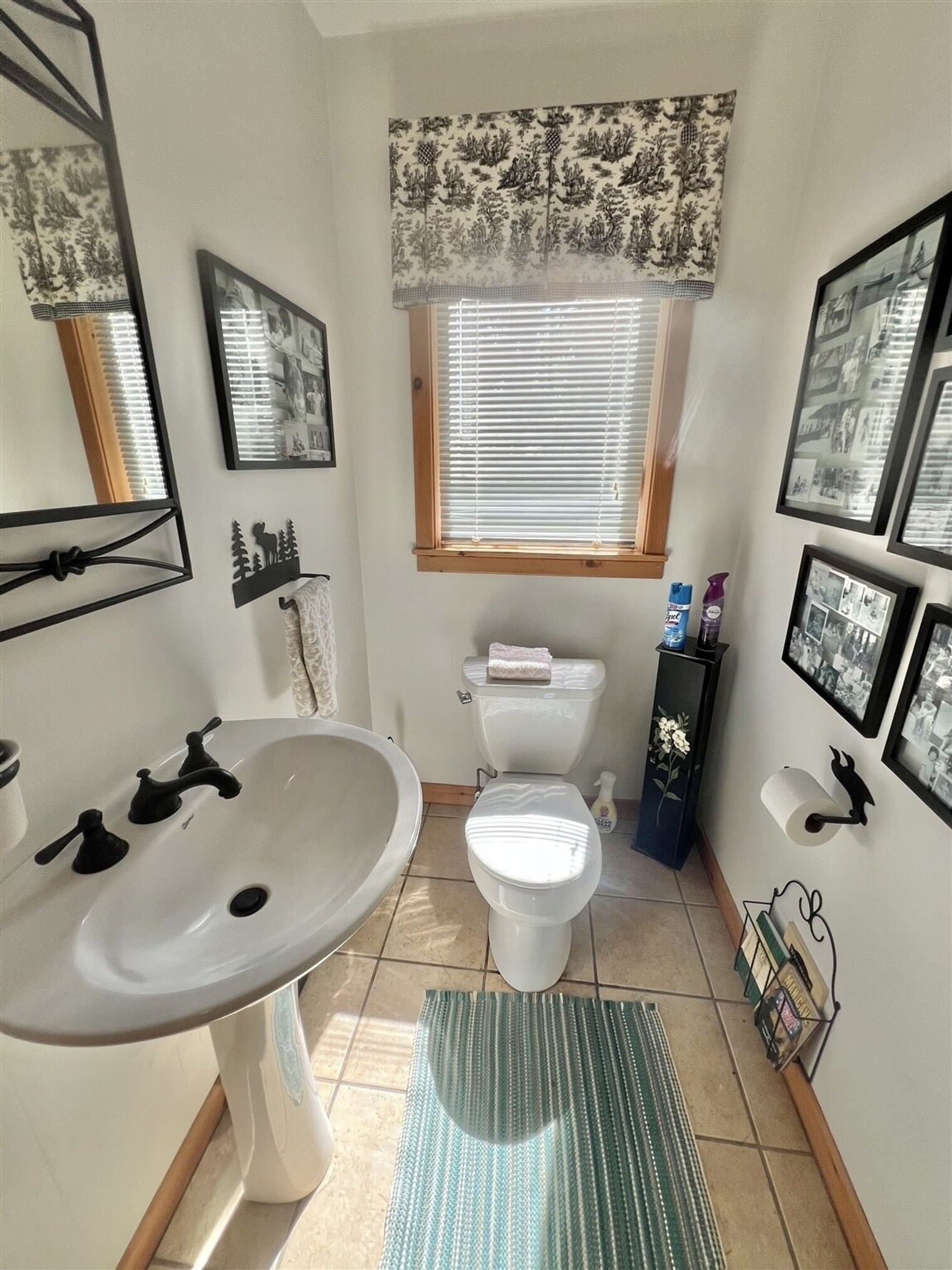 Building Photo - 11 Sandy Cove Rd