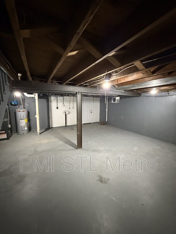 Building Photo - 6113 Washington Ave