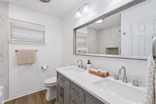 Building Photo - 3605 Jeanette Dr