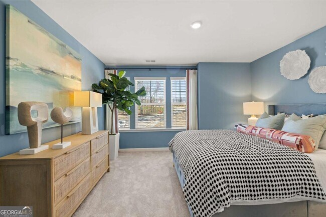 Building Photo - 2546 States Ave