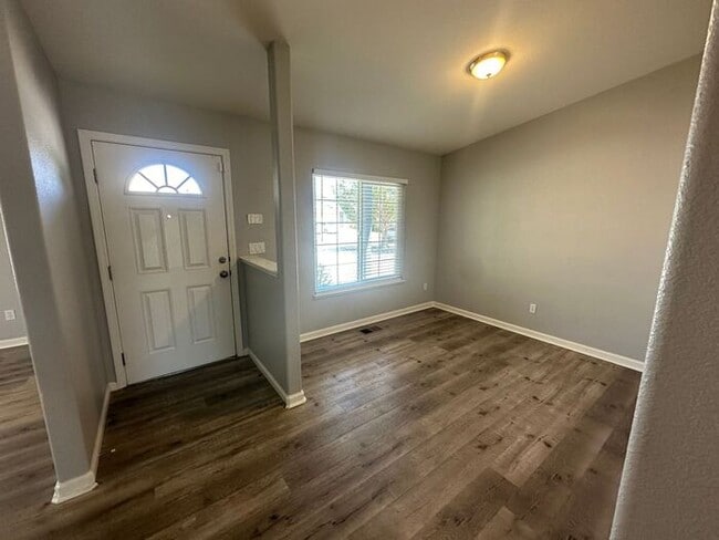 Building Photo - 17664 Thomasville Ct