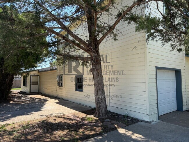 Building Photo - 4301 S Parker St