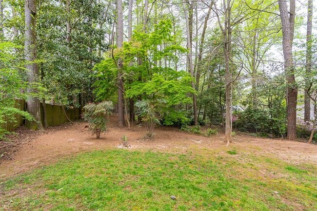 Building Photo - 65 Clarendon Ave