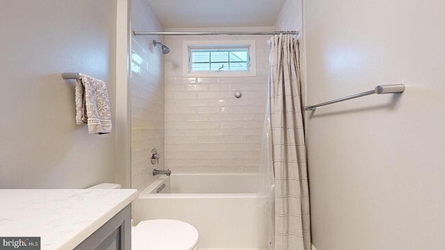 Building Photo - 43911 Camellia St