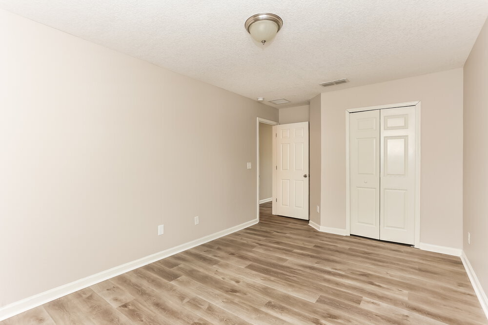 Building Photo - 497 Deercroft Ln