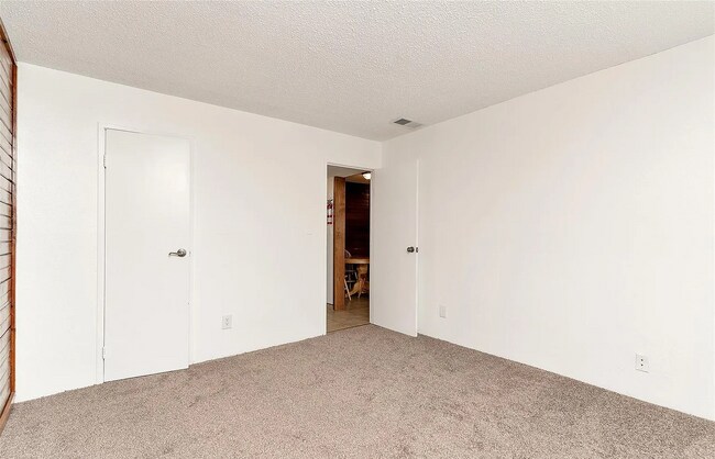 Building Photo - 10211 Ura Ln