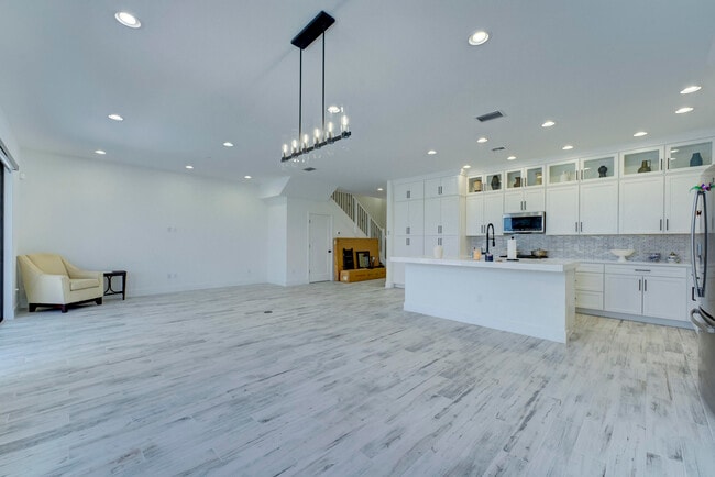 Building Photo - 16234 Sea Turtle Pl