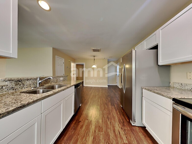 Building Photo - 4812 Oak Haven Pl