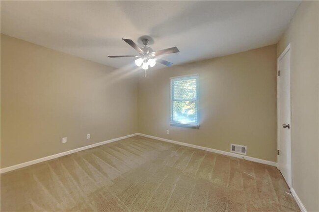 Building Photo - 5265 Concord Ridge Dr SW
